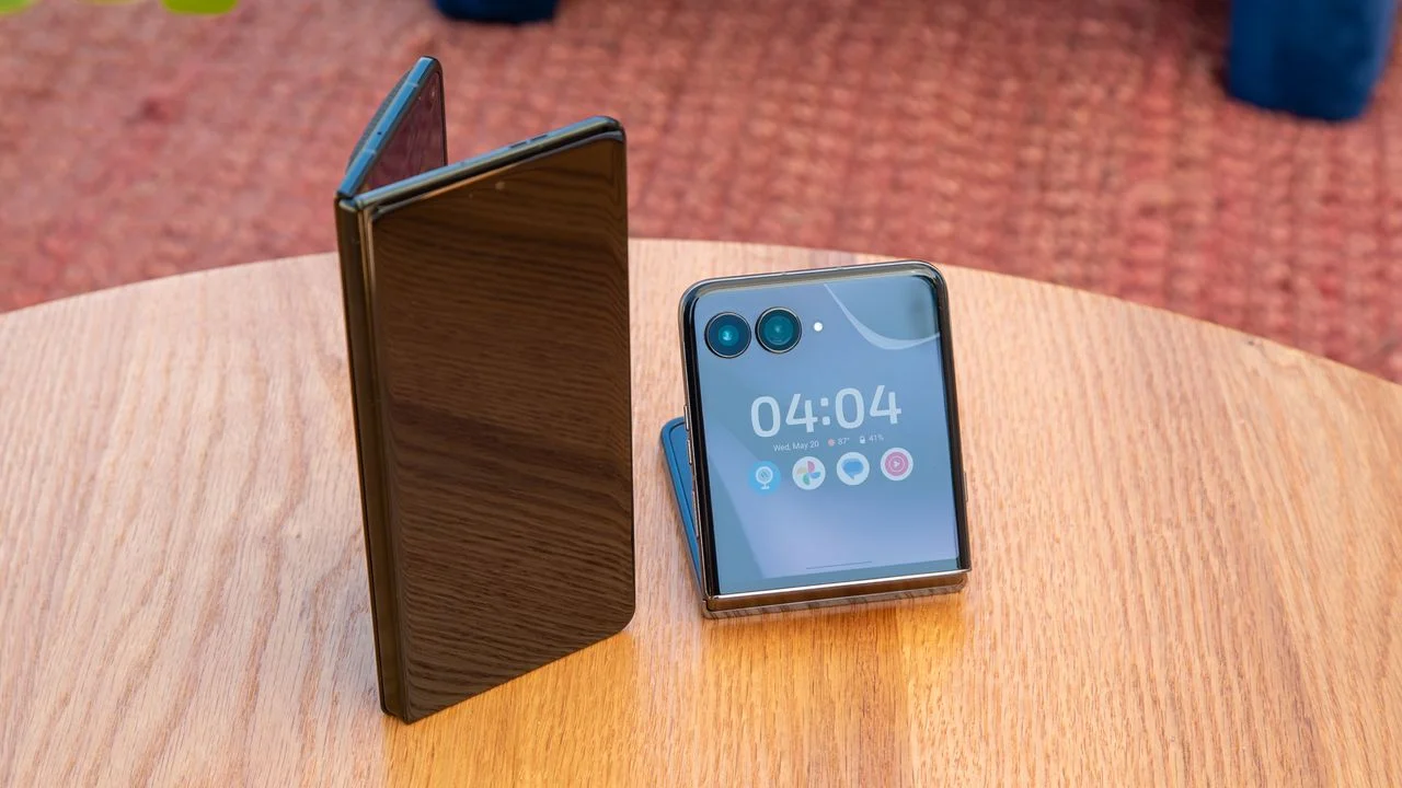Does an 'Elite' chip really matter? I put two Android flagships to the test to find out
