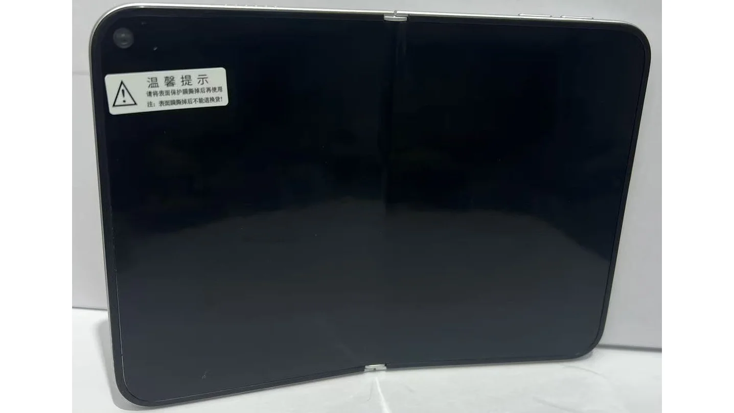 An iPhone Ultra dummy unit