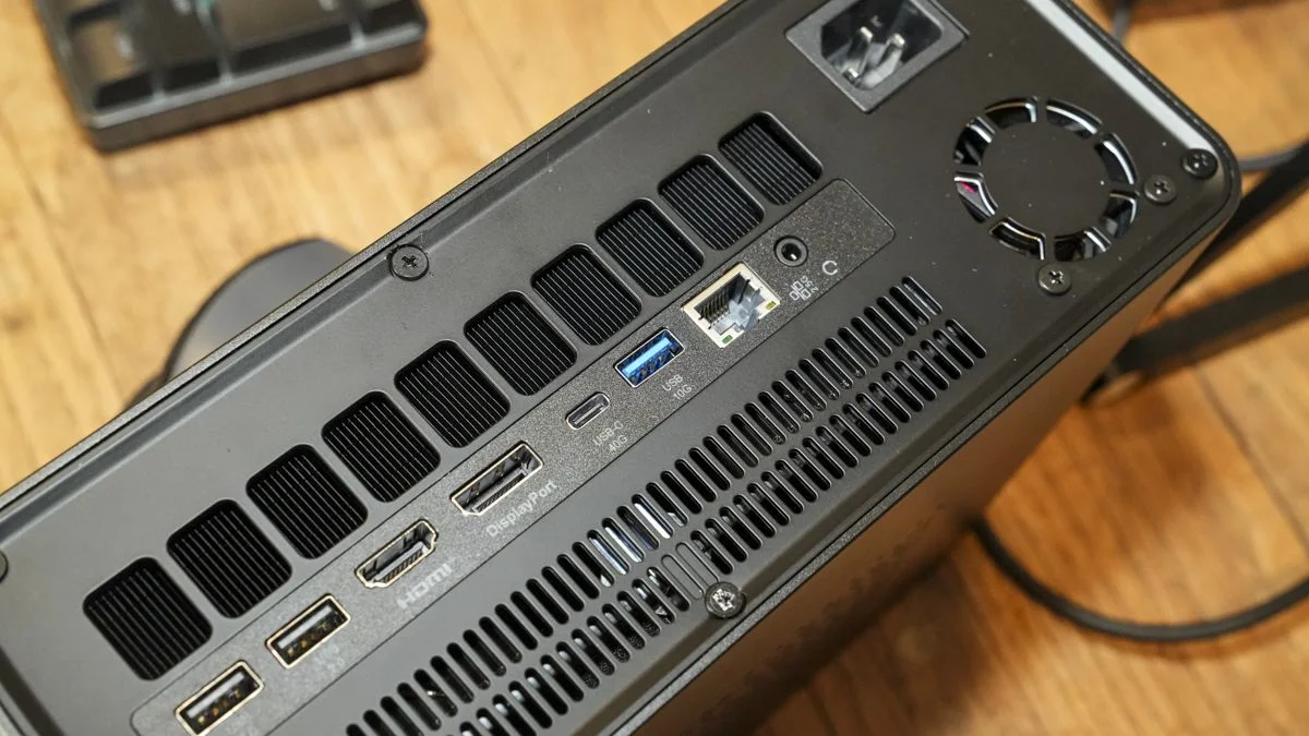 MSI PRO MAX Edge AI+