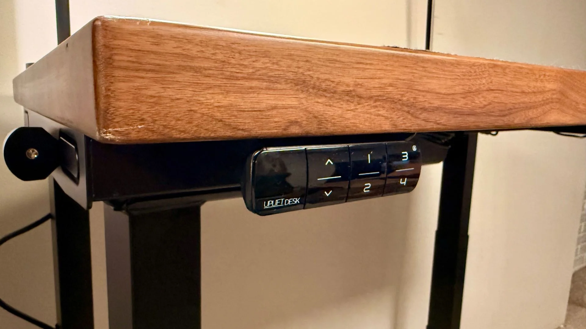 Uplift | Four-Legged Standing Desk