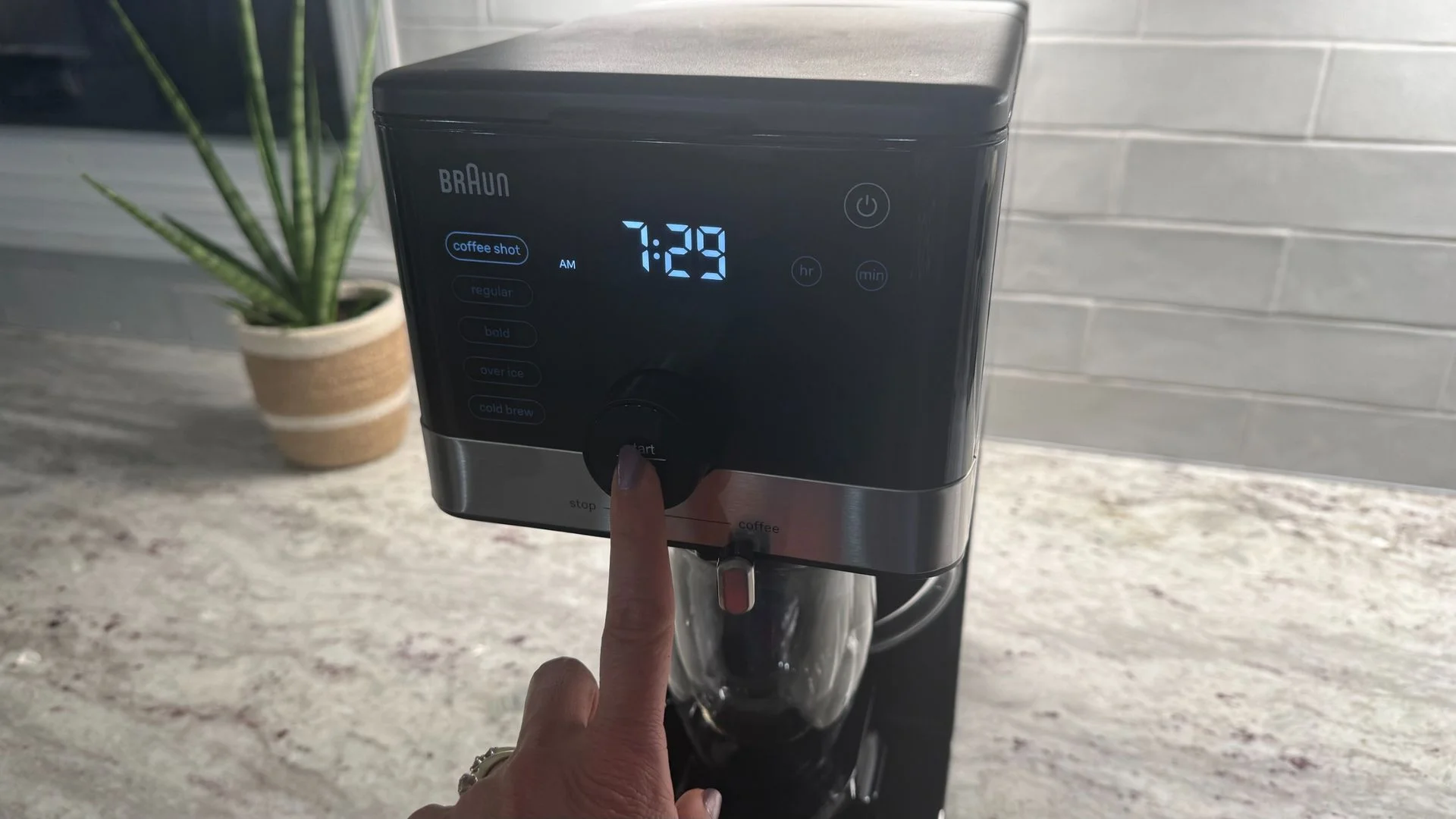 Braun OptiBrew Pro coffee shot and frothed milk